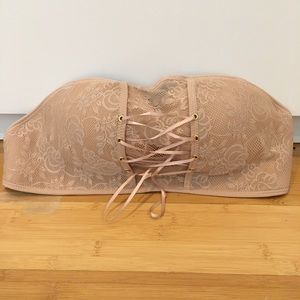 Push-Up Lacey Strapless Bra